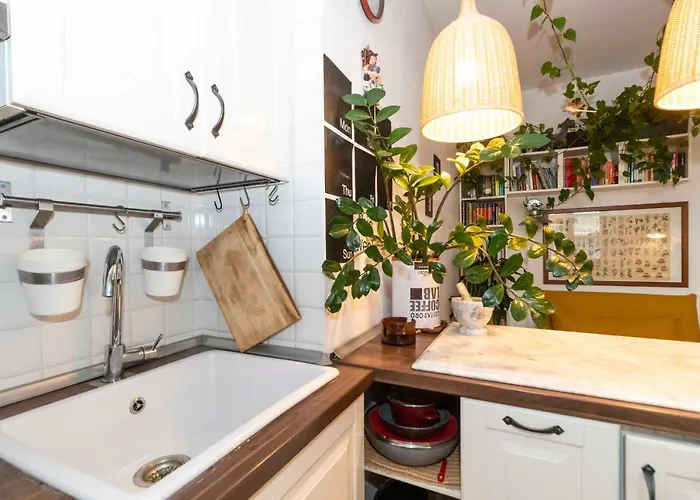 Porta Nuova Apt X4 - City View Apartment Turin