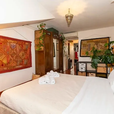 Porta Nuova Apt X4 - City View Apartman *